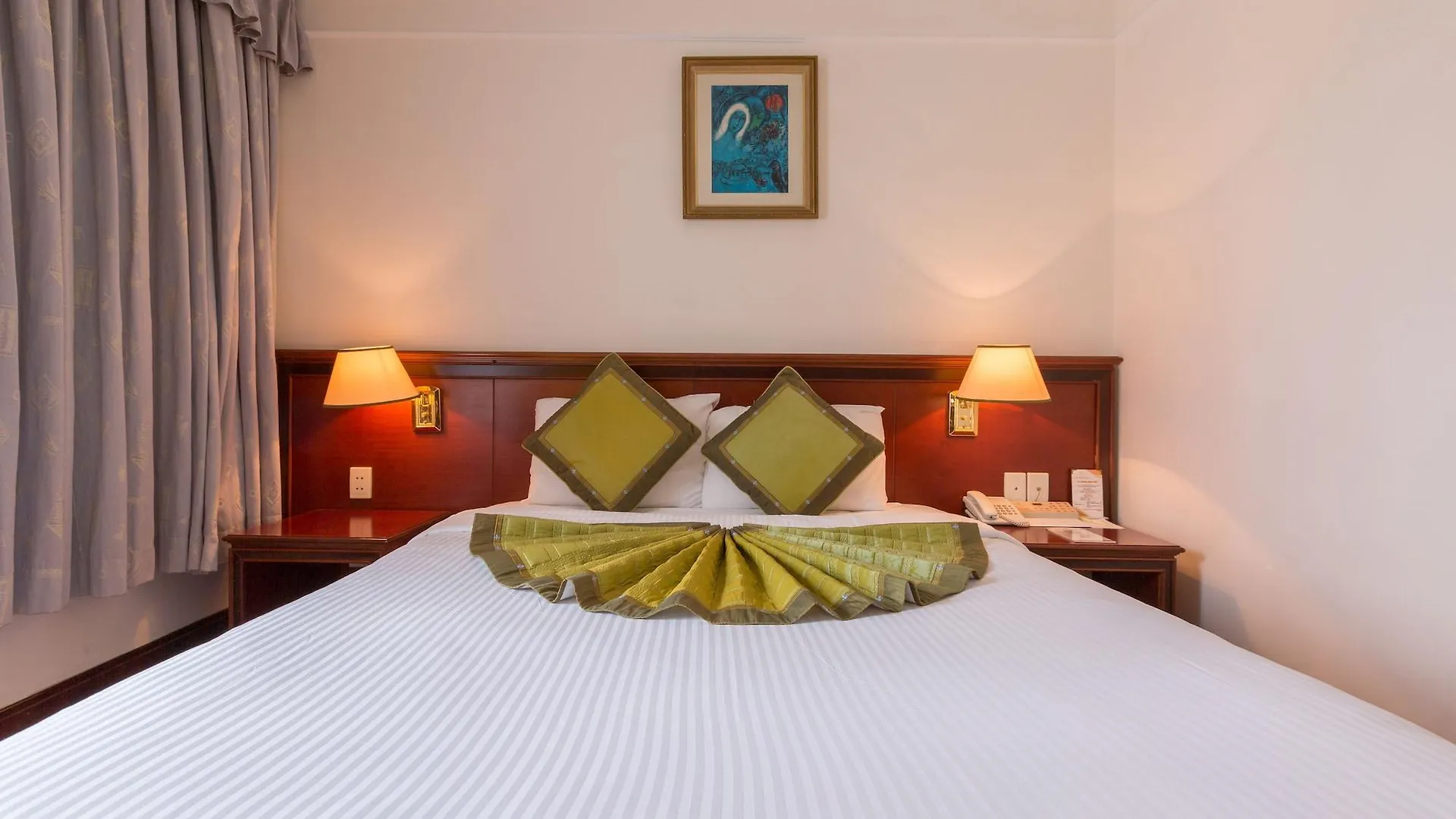 First Hotel Ho Chi Minh-stad 4*,